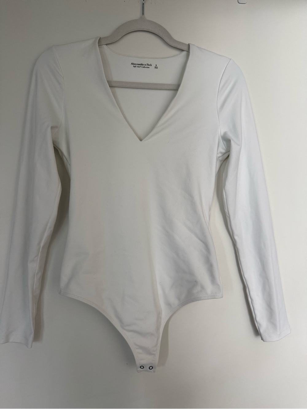Abercrombie & Fitch White V-Neck Long Sleeve Bodysuit